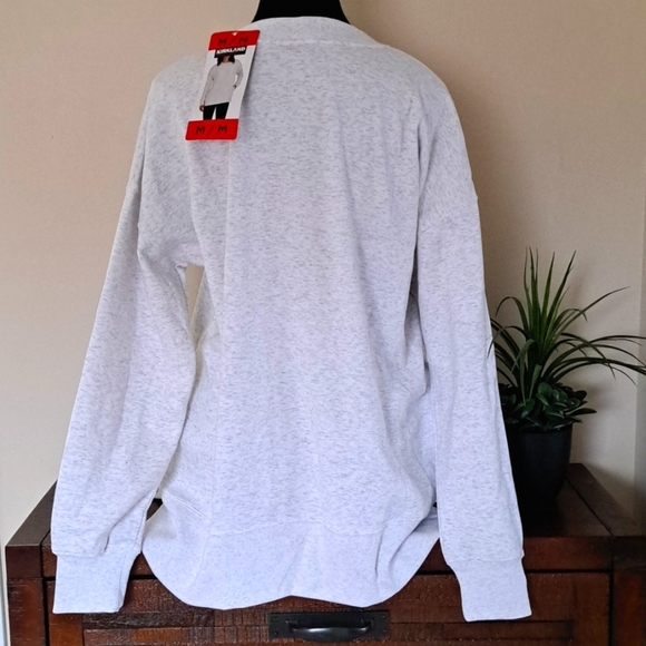 Kirkland Signature Sweatshirt Crewneck Cozy Fleece Lined Medium Light Grey Top - Picture 6 of 12
